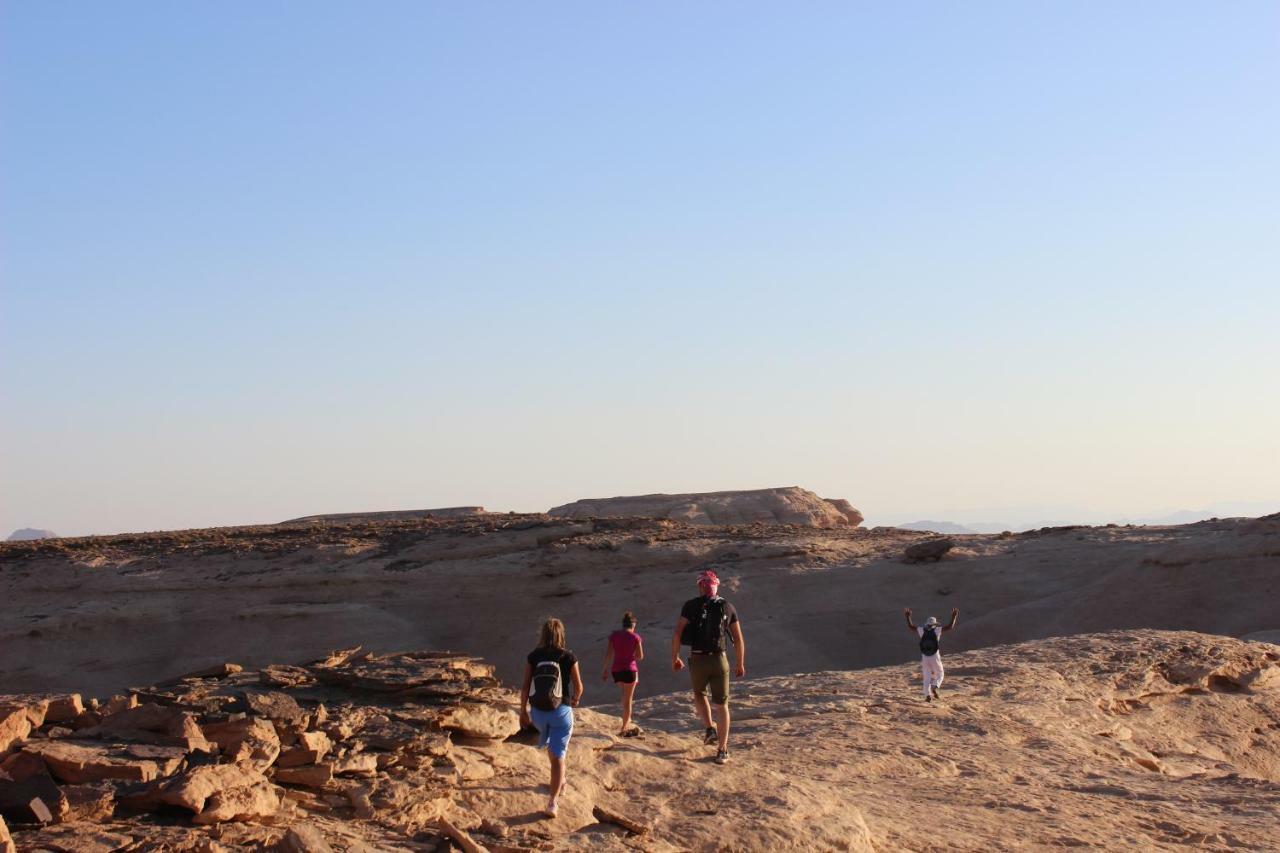 Wadi Rum Bedouin Way Camp Extérieur photo